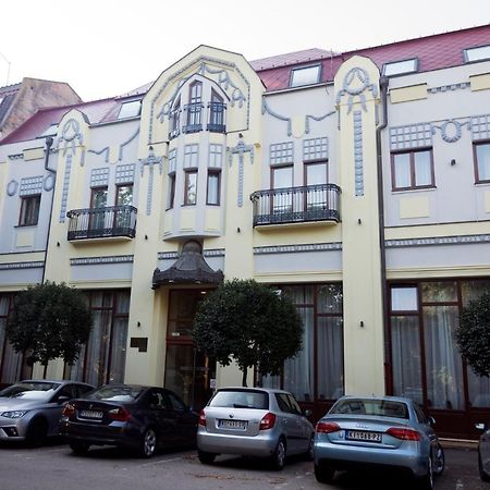 Hotel Royal Senta Eksteriør billede