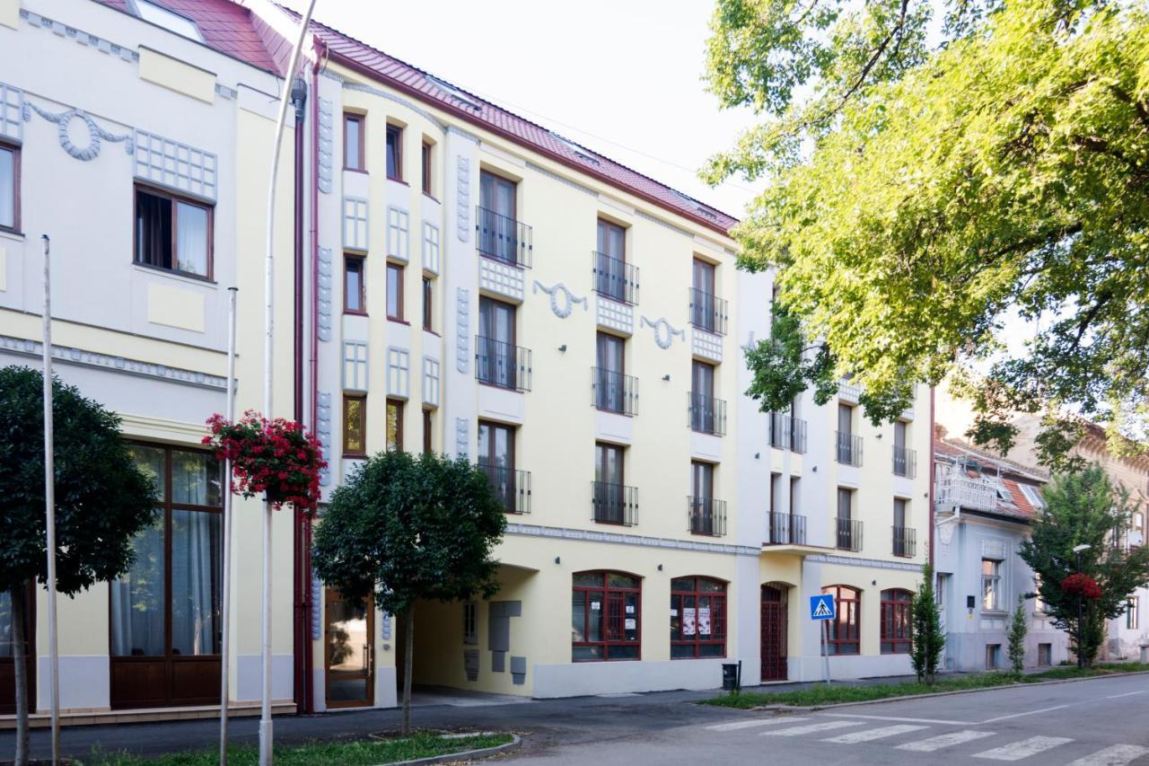 Hotel Royal Senta Eksteriør billede